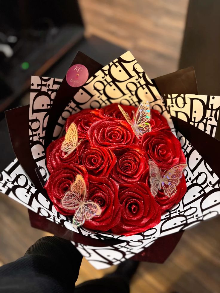 15 Piece Eternal Roses (Crush Overload)— With Glitter