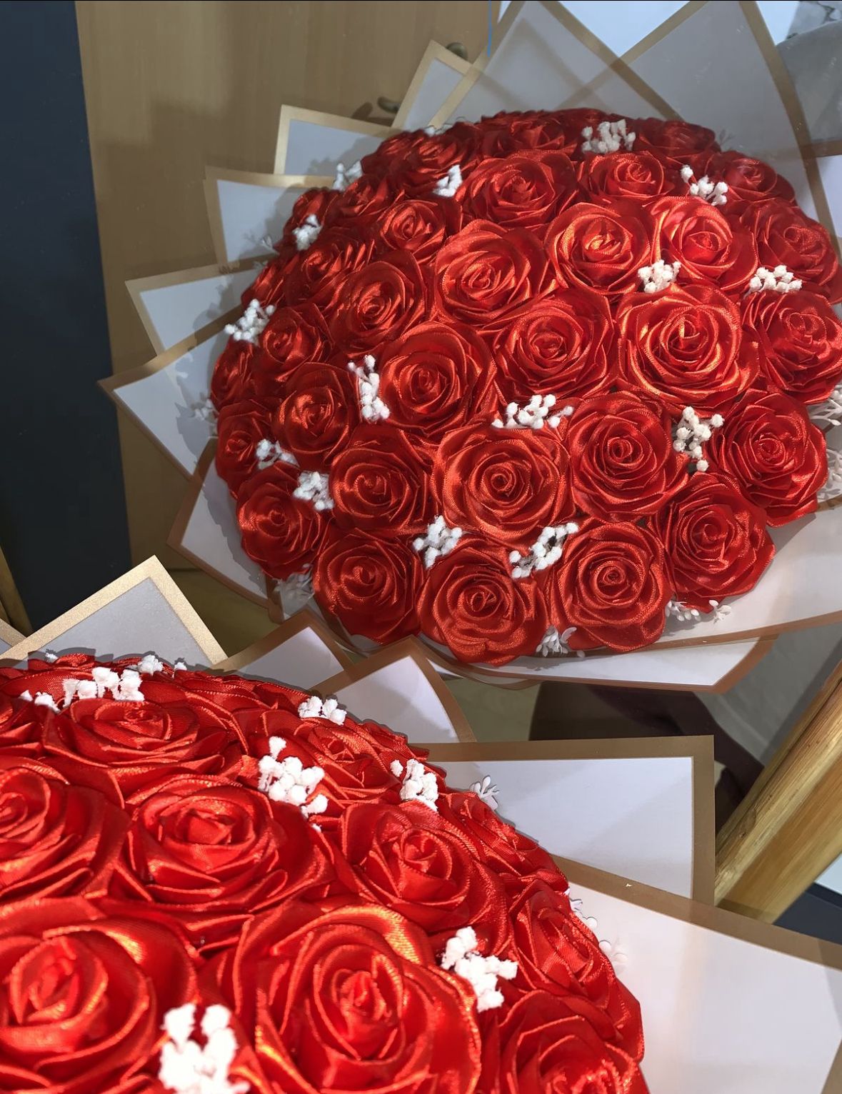 50 Piece Eternal Roses with Gypsy (Love Madness) — Glitter-Free