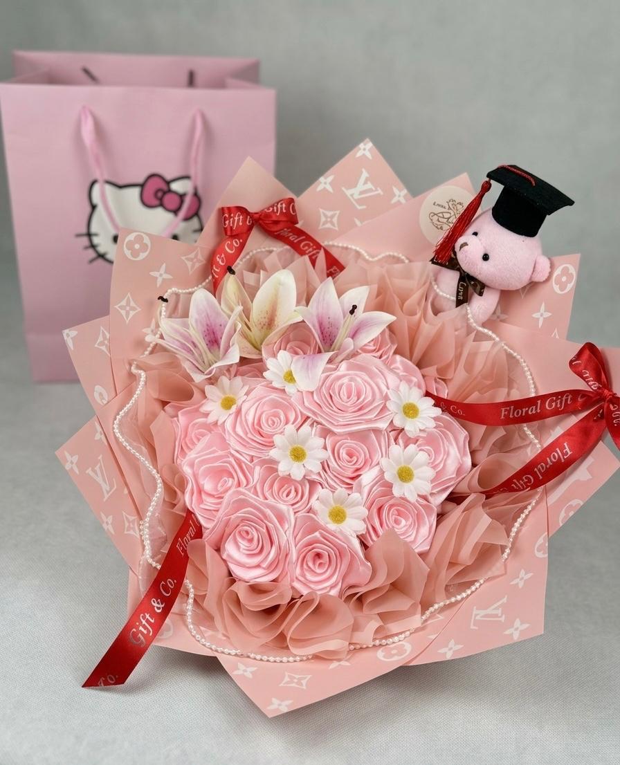 Luxury Graduation Bouquet 🎓